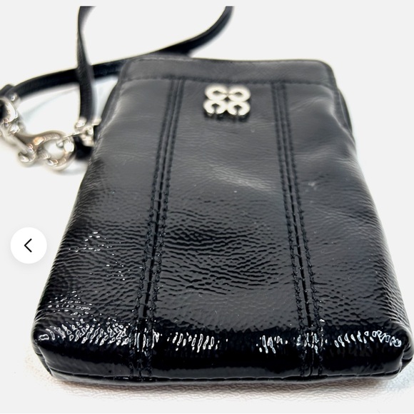 Coach Black Patent Leather Wristlet - Picture 4 of 9